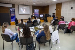Se realizó la segunda cápsula de UNRT Living Lab sobre datos e inteligencia artificial aplicados a la industria